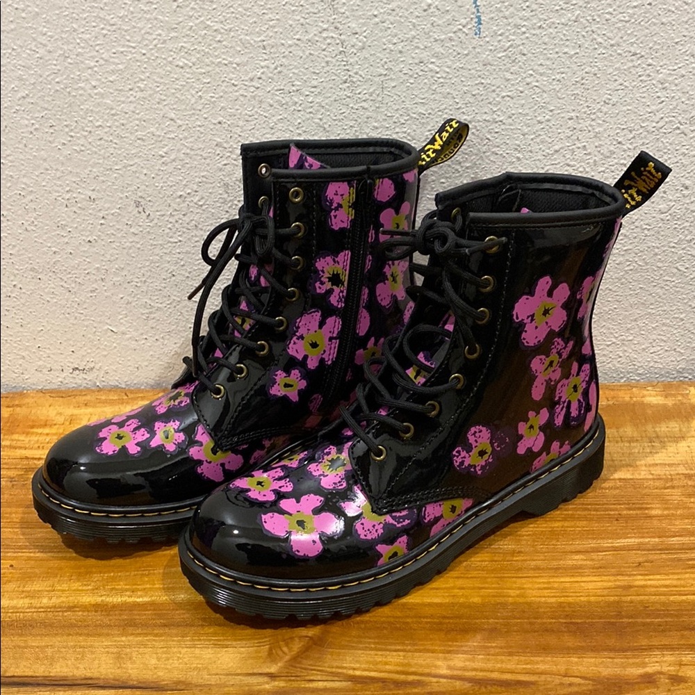 DR MARTENS Pascal Floral Print Boots Patent Leather Lace & Zip-Up Women’s Size 7